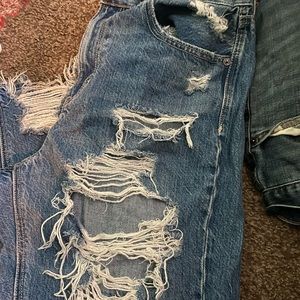 American Eagle jeans rip style (boyfriend)